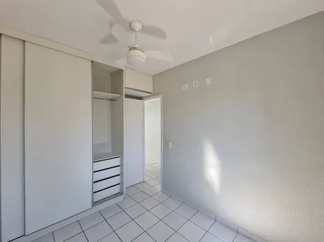 Alugar Casa / Condom&iacute;nio em S&atilde;o Jos&eacute; do Rio Preto R$ 1.300,00 - Foto 8