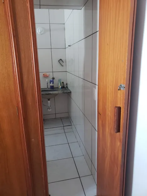 Comprar Casa / Padr&atilde;o em S&atilde;o Jos&eacute; do Rio Preto R$ 220.000,00 - Foto 16