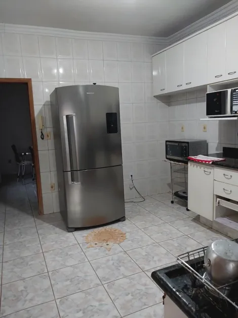 Alugar Casa / Padr&atilde;o em S&atilde;o Jos&eacute; do Rio Preto R$ 3.300,00 - Foto 2