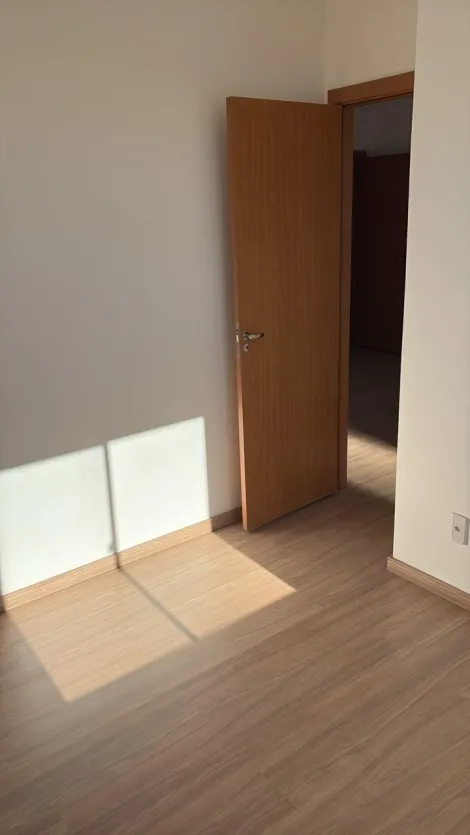 Comprar Apartamento / Padr&atilde;o em S&atilde;o Jos&eacute; do Rio Preto R$ 149.000,00 - Foto 4