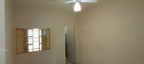Alugar Casa / Padr&atilde;o em S&atilde;o Jos&eacute; do Rio Preto R$ 1.300,00 - Foto 12