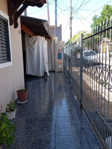 Comprar Casa / Padr&atilde;o em Guaraci R$ 342.000,00 - Foto 3