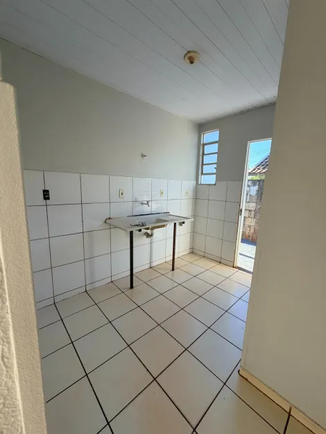 Comprar Casa / Padr&atilde;o em S&atilde;o Jos&eacute; do Rio Preto R$ 170.000,00 - Foto 4
