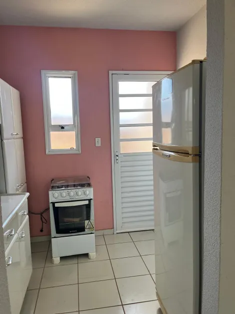 Alugar Casa / Padr&atilde;o em S&atilde;o Jos&eacute; do Rio Preto R$ 1.300,00 - Foto 2