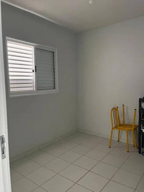 Alugar Casa / Padr&atilde;o em S&atilde;o Jos&eacute; do Rio Preto R$ 1.300,00 - Foto 4