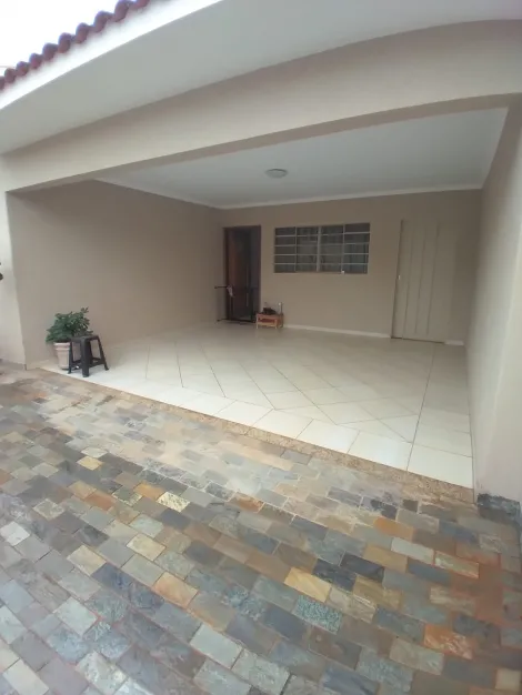 Alugar Casa / Padr&atilde;o em S&atilde;o Jos&eacute; do Rio Preto. apenas R$ 360.000,00