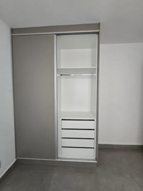 Alugar Apartamento / Padr&atilde;o em S&atilde;o Jos&eacute; do Rio Preto R$ 1.200,00 - Foto 2