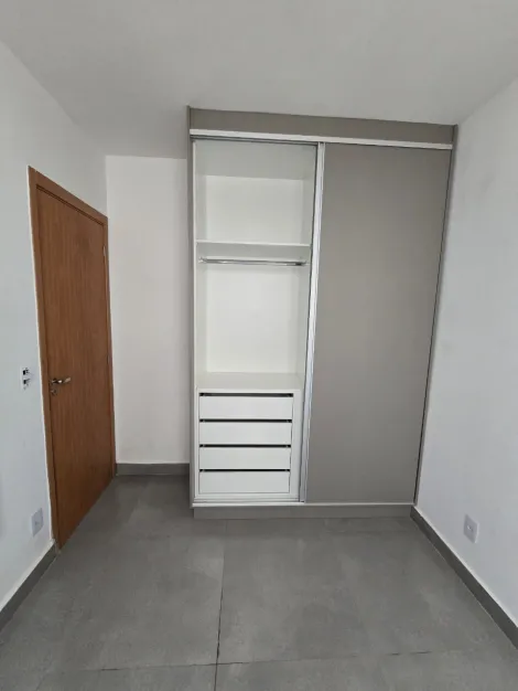 Alugar Apartamento / Padr&atilde;o em S&atilde;o Jos&eacute; do Rio Preto R$ 1.200,00 - Foto 6