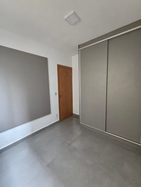 Alugar Apartamento / Padr&atilde;o em S&atilde;o Jos&eacute; do Rio Preto R$ 1.200,00 - Foto 7