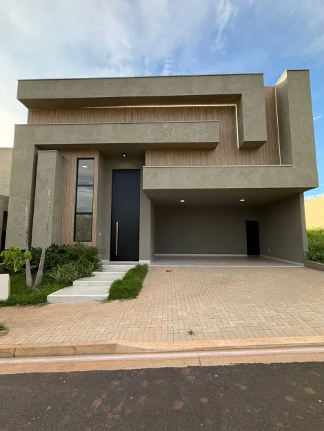 Alugar Casa / Condom&iacute;nio em S&atilde;o Jos&eacute; do Rio Preto. apenas R$ 1.640.000,00