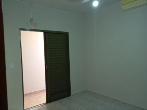 Comprar Casa / Padr&atilde;o em Ol&iacute;mpia R$ 300.000,00 - Foto 18