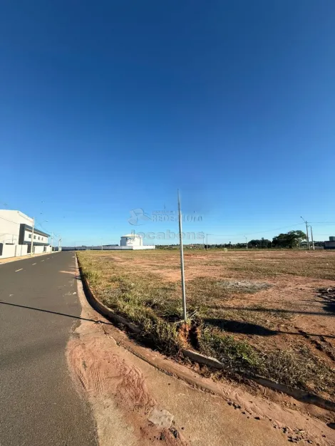 Alugar Terreno / Padr&atilde;o em S&atilde;o Jos&eacute; do Rio Preto. apenas R$ 450.000,00