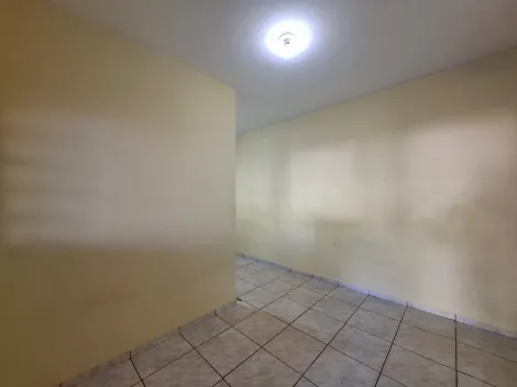 Alugar Casa / Padr&atilde;o em S&atilde;o Jos&eacute; do Rio Preto. apenas R$ 1.100,00