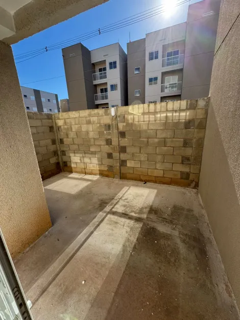 Alugar Apartamento / Padr&atilde;o em S&atilde;o Jos&eacute; do Rio Preto R$ 1.200,00 - Foto 6