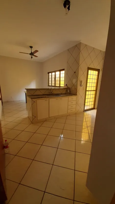 Alugar Casa / Padr&atilde;o em S&atilde;o Jos&eacute; do Rio Preto R$ 2.000,00 - Foto 15