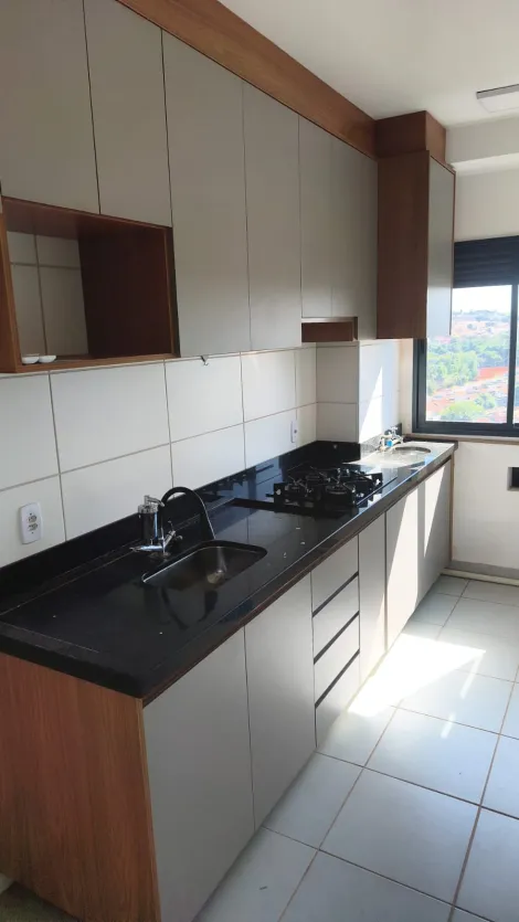 Alugar Apartamento / Padr&atilde;o em S&atilde;o Jos&eacute; do Rio Preto. apenas R$ 1.700,00