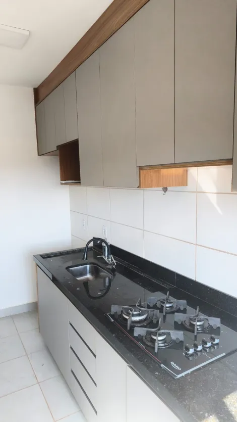 Alugar Apartamento / Padr&atilde;o em S&atilde;o Jos&eacute; do Rio Preto R$ 1.700,00 - Foto 2