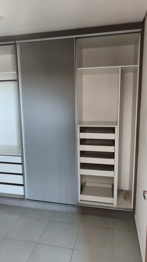 Alugar Apartamento / Padr&atilde;o em S&atilde;o Jos&eacute; do Rio Preto R$ 1.700,00 - Foto 10