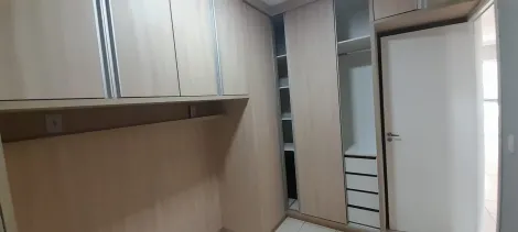 Alugar Casa / Condom&iacute;nio em S&atilde;o Jos&eacute; do Rio Preto R$ 1.500,00 - Foto 12