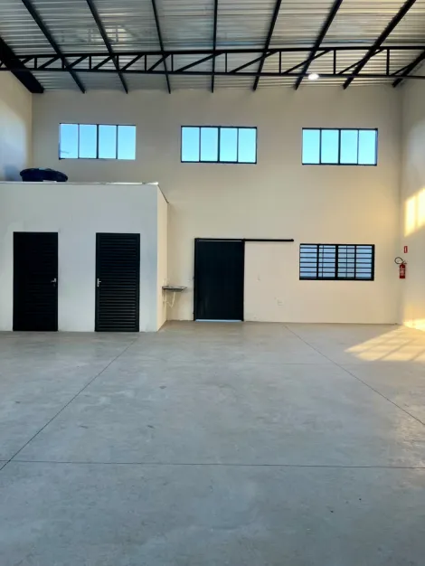 Alugar Comercial / Sal&atilde;o em S&atilde;o Jos&eacute; do Rio Preto. apenas R$ 589.000,00