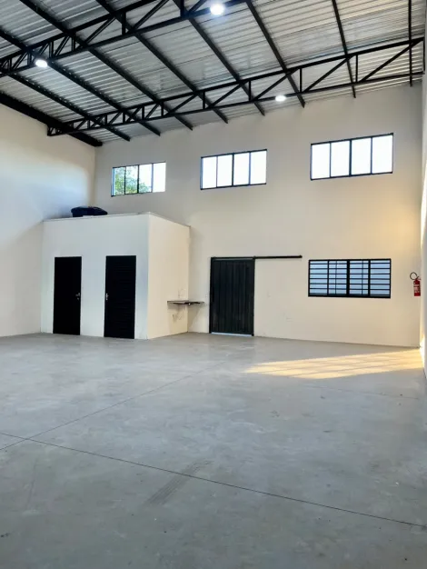 Comprar Comercial / Sal&atilde;o em S&atilde;o Jos&eacute; do Rio Preto R$ 589.000,00 - Foto 4