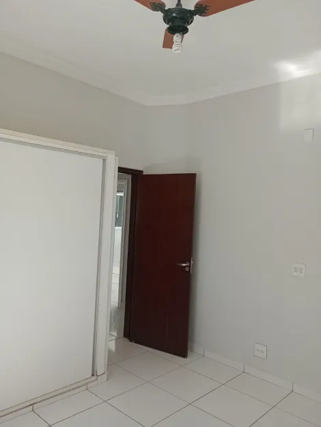 Comprar Casa / Padr&atilde;o em S&atilde;o Jos&eacute; do Rio Preto R$ 410.000,00 - Foto 7