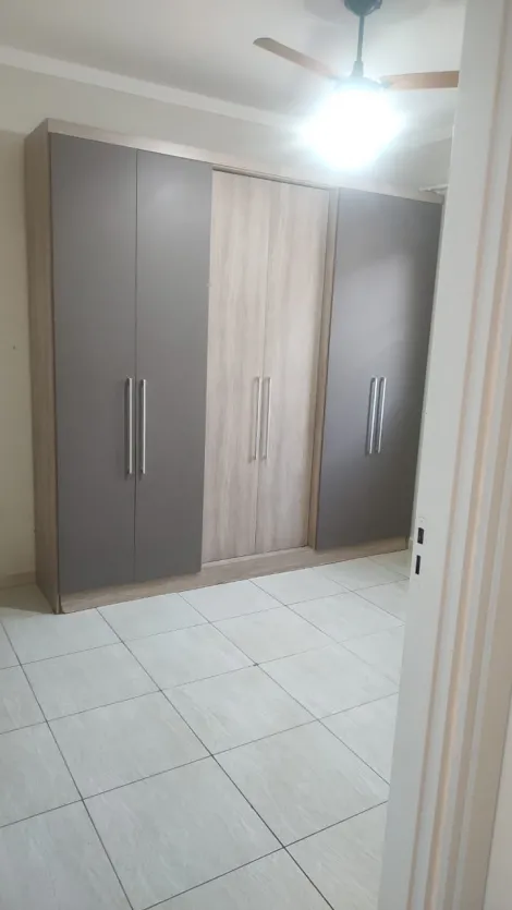 Alugar Apartamento / Padr&atilde;o em S&atilde;o Jos&eacute; do Rio Preto R$ 1.200,00 - Foto 3