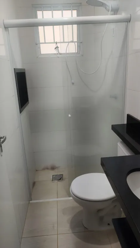 Alugar Apartamento / Padr&atilde;o em S&atilde;o Jos&eacute; do Rio Preto R$ 1.200,00 - Foto 9
