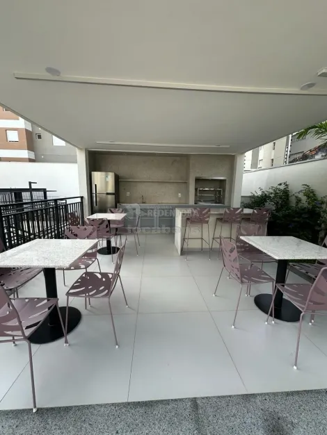 Alugar Apartamento / Padr&atilde;o em S&atilde;o Jos&eacute; do Rio Preto R$ 3.200,00 - Foto 17