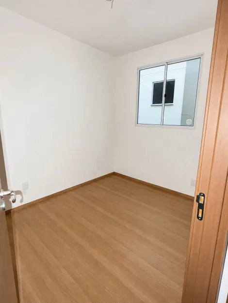 Comprar Apartamento / Padr&atilde;o em S&atilde;o Jos&eacute; do Rio Preto R$ 195.000,00 - Foto 3