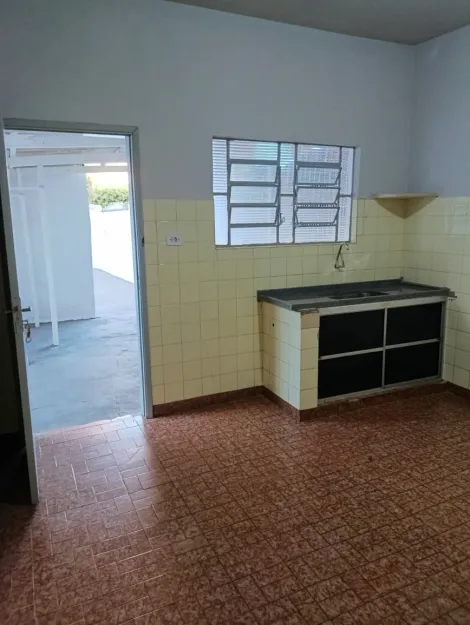 Alugar Casa / Padr&atilde;o em S&atilde;o Jos&eacute; do Rio Preto R$ 1.000,00 - Foto 4