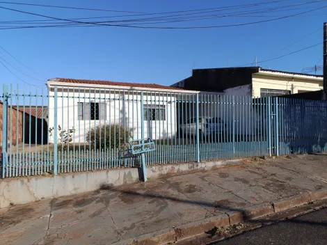 Alugar Casa / Padr&atilde;o em S&atilde;o Jos&eacute; do Rio Preto. apenas R$ 1.800,00
