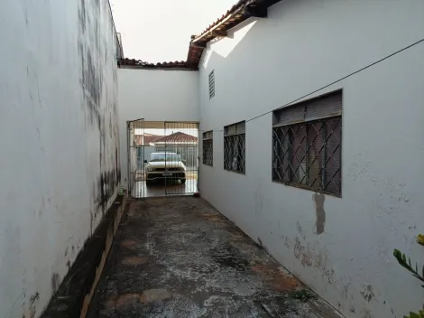 Alugar Casa / Padr&atilde;o em S&atilde;o Jos&eacute; do Rio Preto R$ 1.800,00 - Foto 15