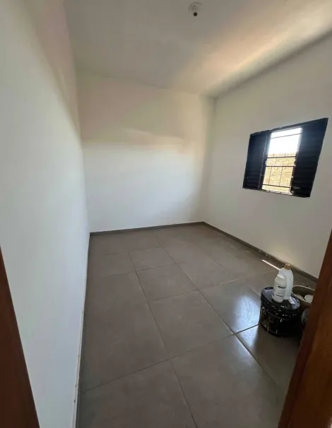 Alugar Casa / Padr&atilde;o em Bady Bassitt R$ 1.200,00 - Foto 2
