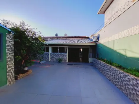 Alugar Casa / Padr&atilde;o em S&atilde;o Jos&eacute; do Rio Preto. apenas R$ 1.600,00