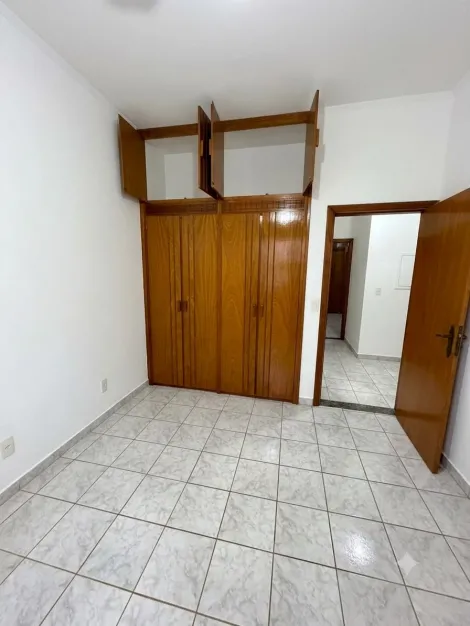 Comprar Casa / Padr&atilde;o em S&atilde;o Jos&eacute; do Rio Preto R$ 650.000,00 - Foto 4