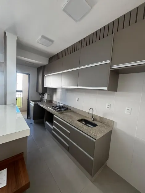 Alugar Apartamento / Padr&atilde;o em S&atilde;o Jos&eacute; do Rio Preto R$ 3.300,00 - Foto 9