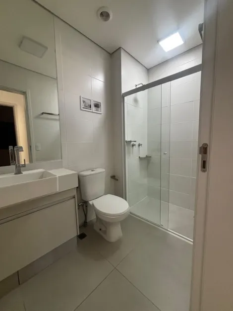 Alugar Apartamento / Padr&atilde;o em S&atilde;o Jos&eacute; do Rio Preto R$ 3.300,00 - Foto 3
