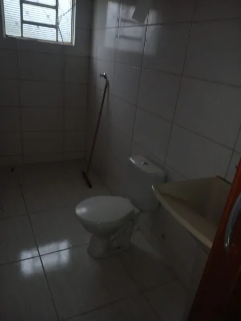 Alugar Casa / Padr&atilde;o em S&atilde;o Jos&eacute; do Rio Preto R$ 800,00 - Foto 4
