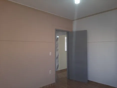 Alugar Casa / Padr&atilde;o em S&atilde;o Jos&eacute; do Rio Preto R$ 1.500,00 - Foto 18