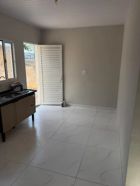Alugar Casa / Padr&atilde;o em S&atilde;o Jos&eacute; do Rio Preto R$ 1.400,00 - Foto 3