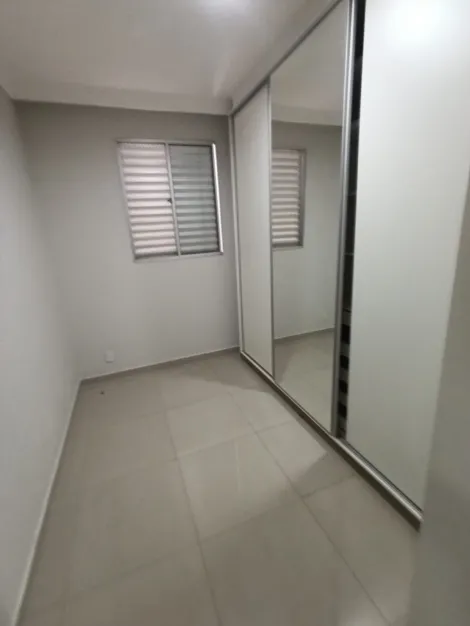 Alugar Apartamento / Padr&atilde;o em S&atilde;o Jos&eacute; do Rio Preto R$ 1.260,00 - Foto 3