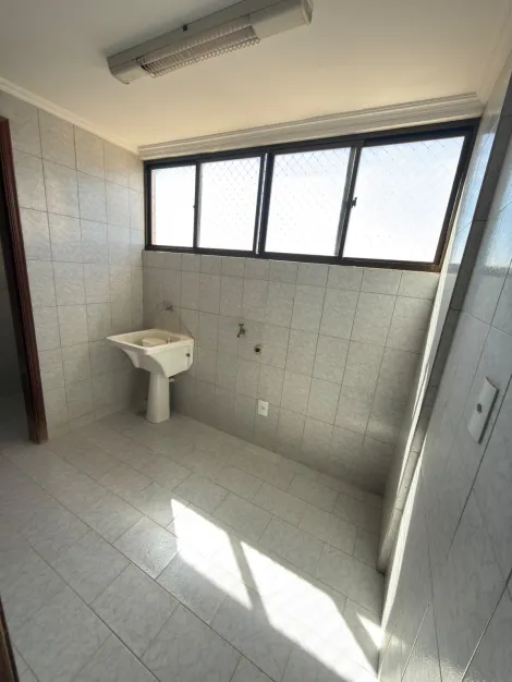 Alugar Apartamento / Padr&atilde;o em S&atilde;o Jos&eacute; do Rio Preto R$ 1.800,00 - Foto 8