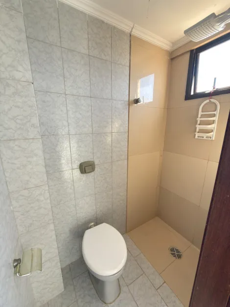 Alugar Apartamento / Padr&atilde;o em S&atilde;o Jos&eacute; do Rio Preto R$ 1.800,00 - Foto 6