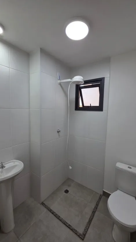 Alugar Apartamento / Padr&atilde;o em S&atilde;o Jos&eacute; do Rio Preto R$ 1.500,00 - Foto 8