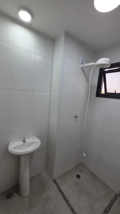 Alugar Apartamento / Padr&atilde;o em S&atilde;o Jos&eacute; do Rio Preto R$ 1.500,00 - Foto 9
