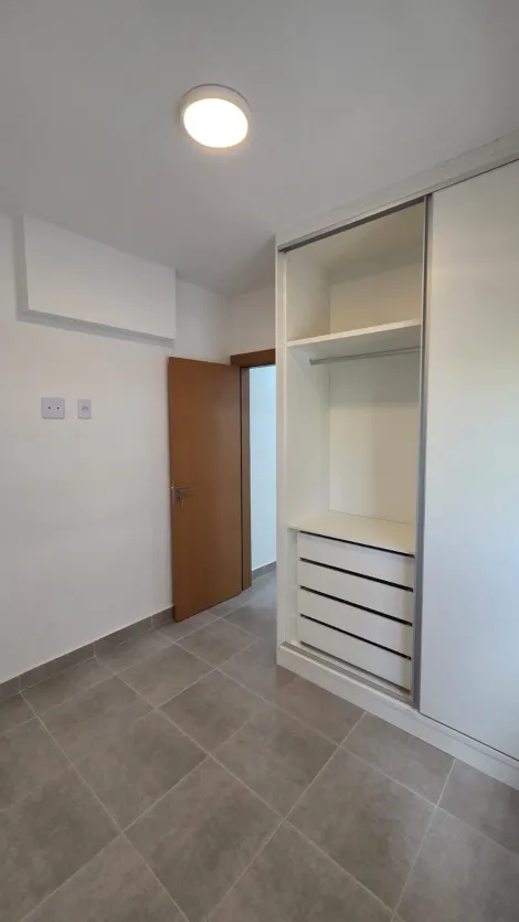 Alugar Apartamento / Padr&atilde;o em S&atilde;o Jos&eacute; do Rio Preto R$ 1.500,00 - Foto 5