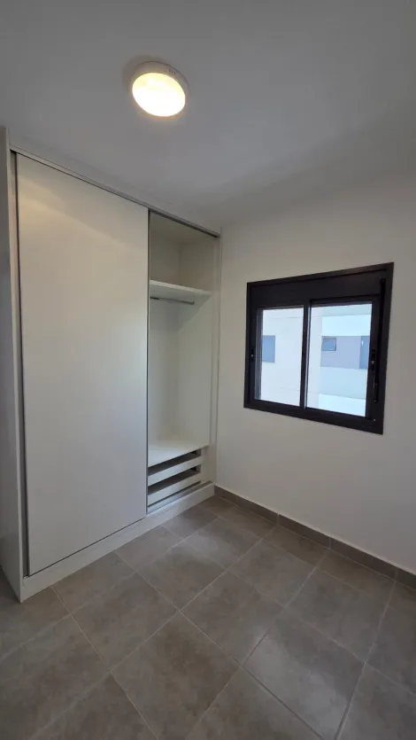 Alugar Apartamento / Padr&atilde;o em S&atilde;o Jos&eacute; do Rio Preto R$ 1.500,00 - Foto 4