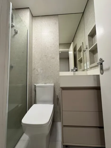 Alugar Apartamento / Padr&atilde;o em Mirassol R$ 1.800,00 - Foto 28