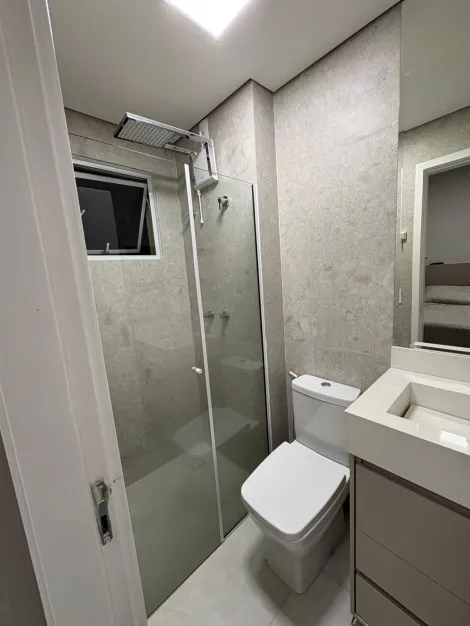 Alugar Apartamento / Padr&atilde;o em Mirassol R$ 1.800,00 - Foto 32